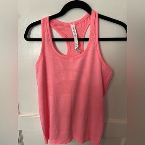Lululemon swiftly tech tank size 8 never worn